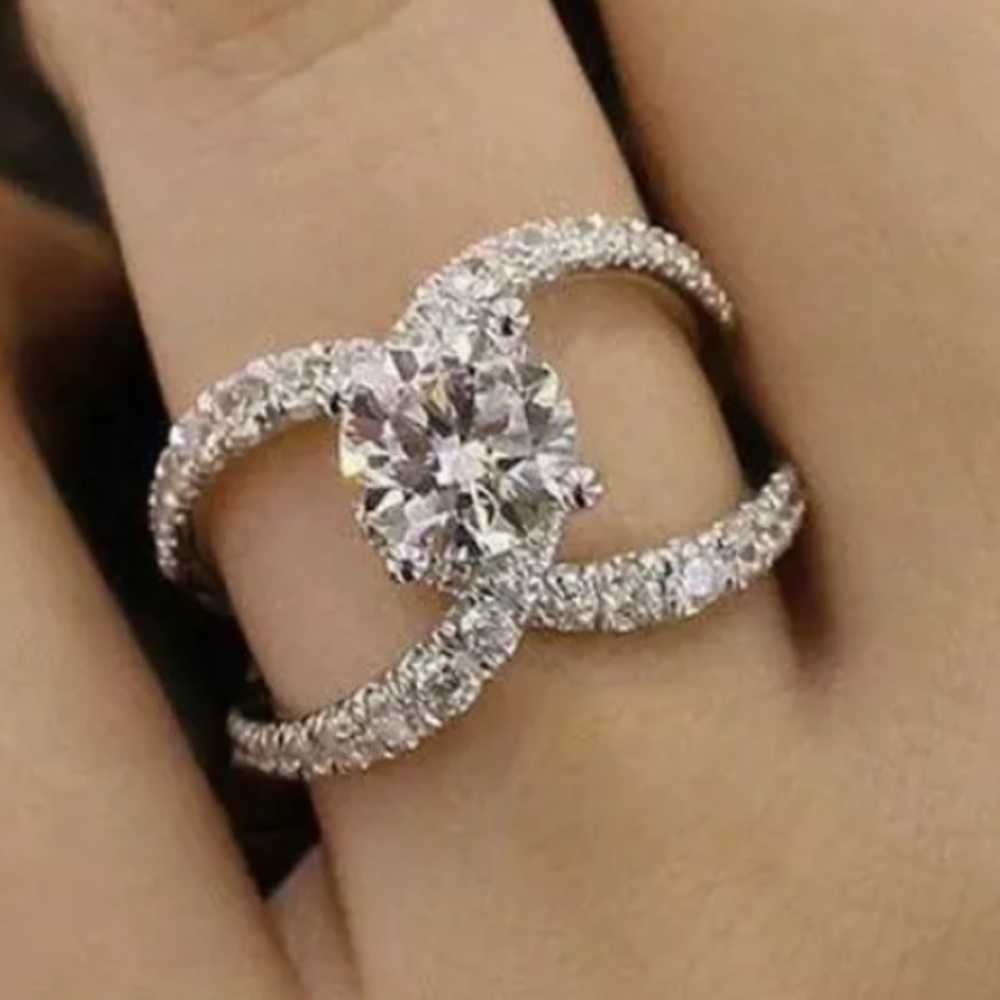 Gorgeous Silver Engagement Ring